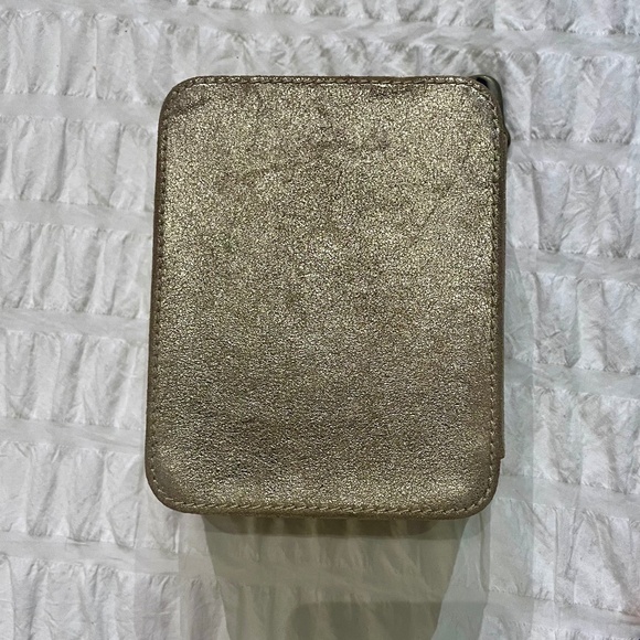 🌟 Vintage Juicy Couture Gold Jewelry Case | Travel Organizer | Like New - Picture 6 of 6